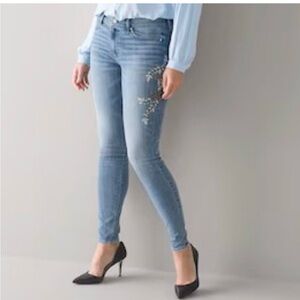 WHBM Mid-Rise Everyday Soft Denim™ Floral Embroidered Skinny Jeans